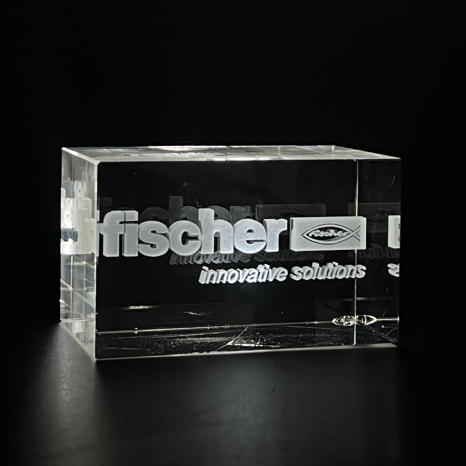 3D Engraved Crystal Cube – BL 715