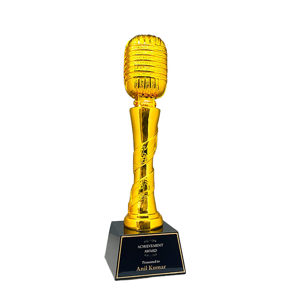 Mike – Singing Polyresin Trophy PL635